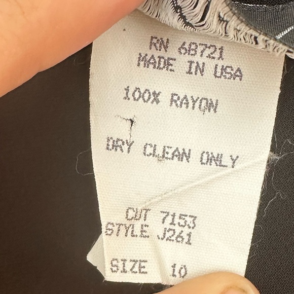 Benjamin A. Long Black Dress - Picture 5 of 6